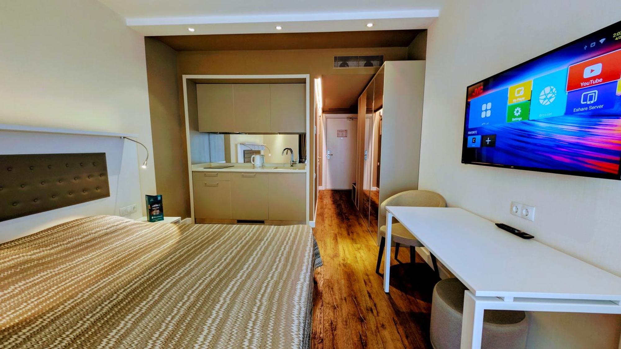 Apartment Alliance Palace By Black Sea Realty *